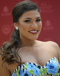 Miss United States Victoria MENDOZA